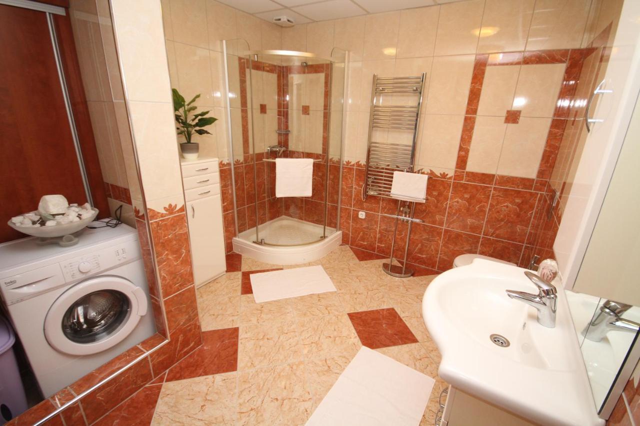 Astra Apartman Tatabanya Exterior photo